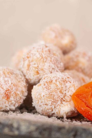 apricot and coconut balls